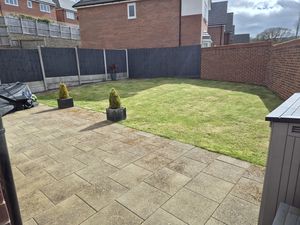 Photo 33- click for photo gallery